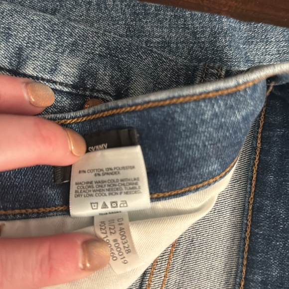 Express High Rise Skinny - Picture 4 of 4